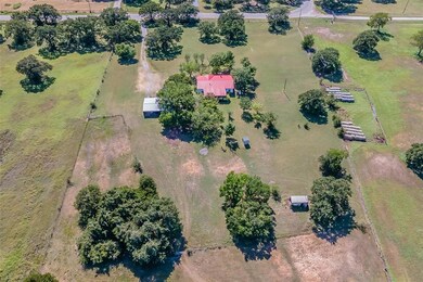 1835 County Road 4781, Boyd, TX 76023 - photo 6