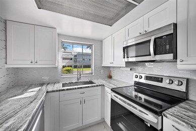 666 3rd St S unit 106, Naples, FL 34102 - photo 6