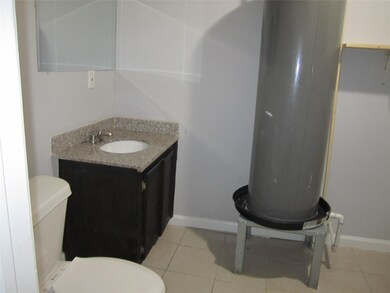 5203 Dewberry St, Houston, TX 77021 - photo 6