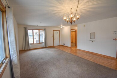 954 Ivanhoe Ln, Dyer, IN 46311 - photo 5