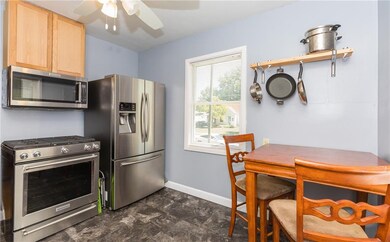 1050 57th St, Des Moines, IA 50311 - photo 5