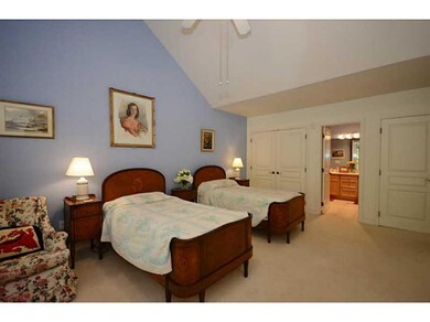Master Bedroom. 1st floor Master bedroom