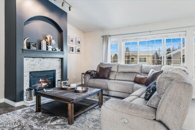04-Living Room_ELI01464