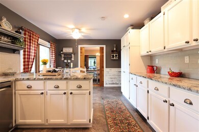 66 Morgan Cir, Saint Johnsbury, VT 05819 - photo 7