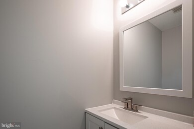 12270 Wye Oak Commons Cir unit 115, Burke, VA 22015 - photo 6