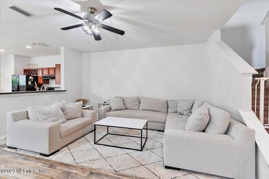 8862 Inlet Bluff Dr, Jacksonville, FL 32216 - photo 6