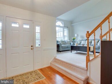 13252 Stone Heather Dr, Herndon, VA 20171 - photo 3