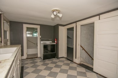 38 Congress St, Lawrence, MA 01841 - photo 6