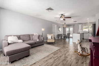 11180 N 71st Dr, Peoria, AZ 85345 - photo 6