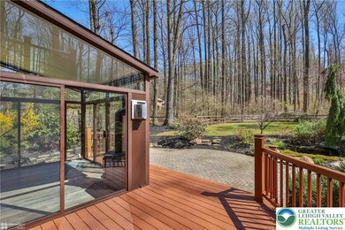 2310 S Ellsworth St, Allentown, PA 18103 - photo 5