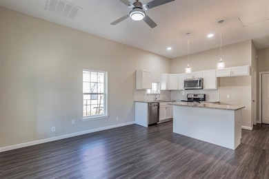 604 Royal St, Cleburne, TX 76031 - photo 4