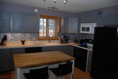 Buenning Kitchen2