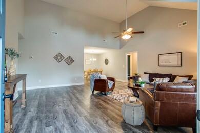 118 Shanna Ln, Shelbyville, TN 37160 - photo 3