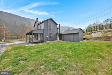 1021 Schuylkill St, Port Clinton, PA 19549 - photo 3