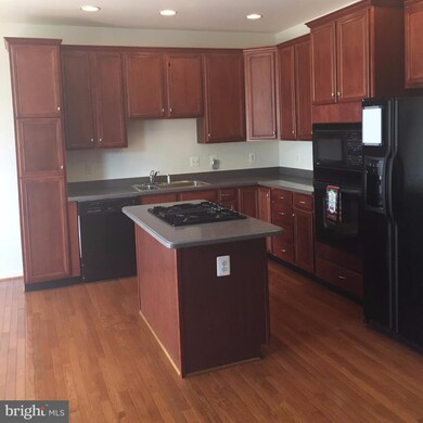 25511 Beresford Dr, Chantilly, VA 20152 - photo 5