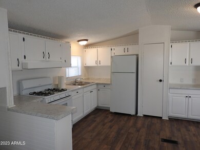 Open Kitchen