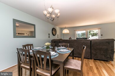 12 Valley Crossing Cir, Cockeysville, MD 21030 - photo 5