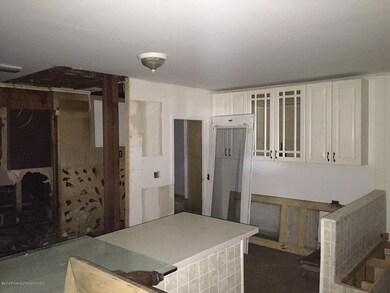 102 W Grove St, Dunmore, PA 18509 - photo 5