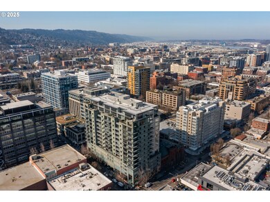 Block 3 - The Henry unit 717, Portland, OR 97209 - photo 2