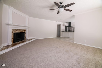 LivingRoom14584232