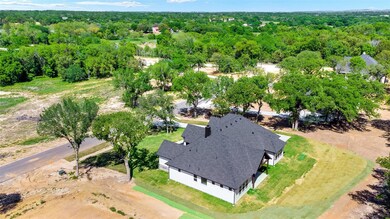 1015 Glenoaks Dr, Weatherford, TX 76088 - photo 3