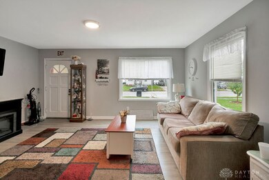 1706 Florence St, Middletown, OH 45044 - photo 2