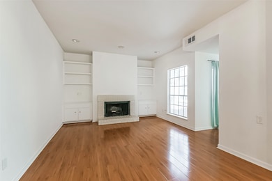 9809 Richmond Ave unit 3, Houston, TX 77042 - photo 7