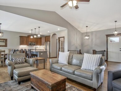 4752 N Emerald Ct, Maize, KS 67101 - photo 5