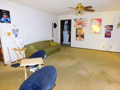 16566 Green Tree Blvd, Victorville, CA 92395 - photo 4