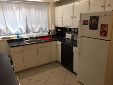 811 Washington St unit 1, Brookline, MA 02446 - photo 2