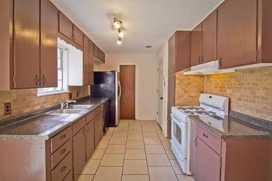 8306 Cambridge Rd, Tyler, TX 75703 - photo 6