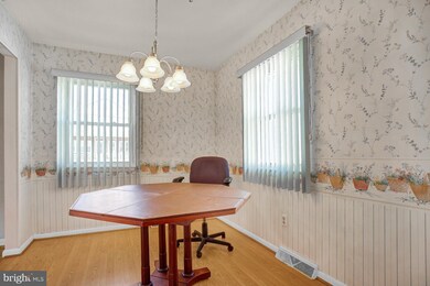 3315 Fremont St, Reading, PA 19605 - photo 7