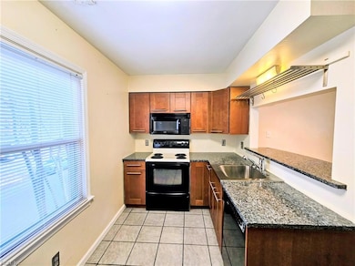 527 W 20th St unit 401, Norfolk, VA 23517 - photo 2