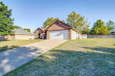 1611 Patti Place, Weatherford, TX 76086 - photo 5