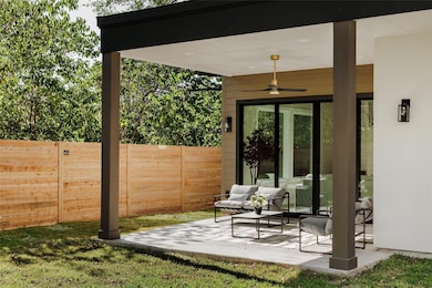 901 Redd St unit 2, Austin, TX 78745 - photo 4