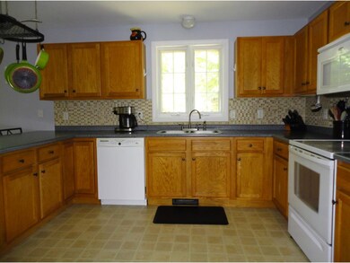 206 Badger Hill Dr, Milford, NH 03055 - photo 4