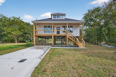 165 Thurman Ave, Bridge City, TX 77611 - photo 4