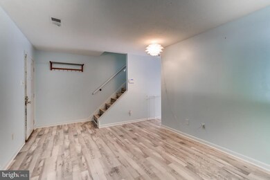 2591 Merrywood Ct unit 11, Woodbridge, VA 22192 - photo 6