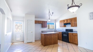 320 Jim Knowles Place, El Paso, TX 79928 - photo 3