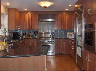 23 Valley Ln, Amherst, MA 01002 - photo 4