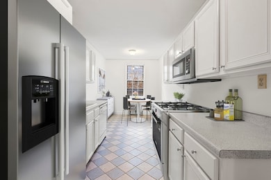 Puritan Arms unit 211, Cambridge, MA 02138 - photo 2