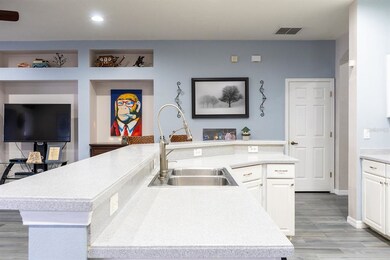 9937 Jasmine Brook Cir, Land O Lakes, FL 34638 - photo 7