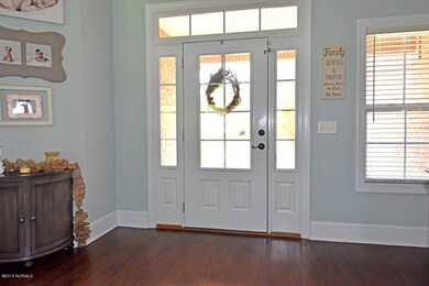 08 MLS 2445 Belshaw Foyer