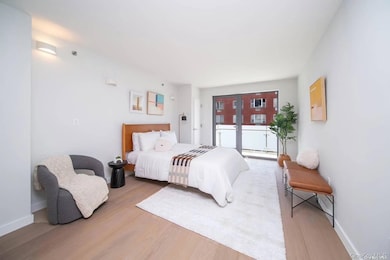 136-80 41st Ave unit 7H, Flushing, NY 11355 - photo 2