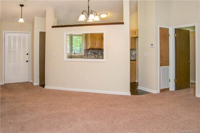 8 Apple Blossom Ln, Hendersonville, NC 28792 - photo 5