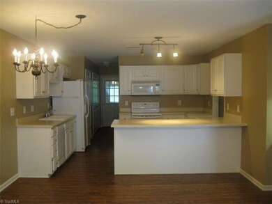 3140 Zoo Pkwy unit 904, Asheboro, NC 27205 - photo 4