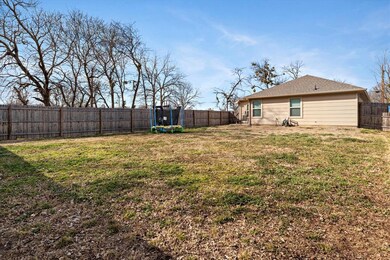 806 Truelove St, Gainesville, TX 76240 - photo 4