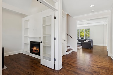 355 W 1st St, Elmhurst, IL 60126 - photo 2