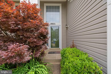 19971 Dunstable Cir, Germantown, MD 20876 - photo 2