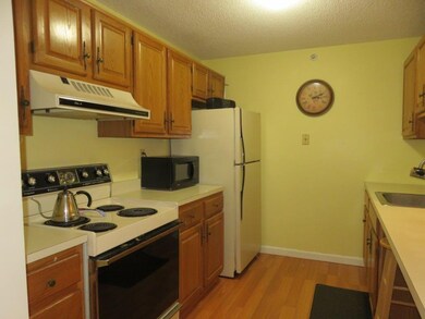 11 Bartemus Trail unit U207, Nashua, NH 03063 - photo 2